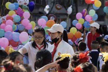 数教16级学生邓卓玉 在市级重点小学二马路小学教育进行实习